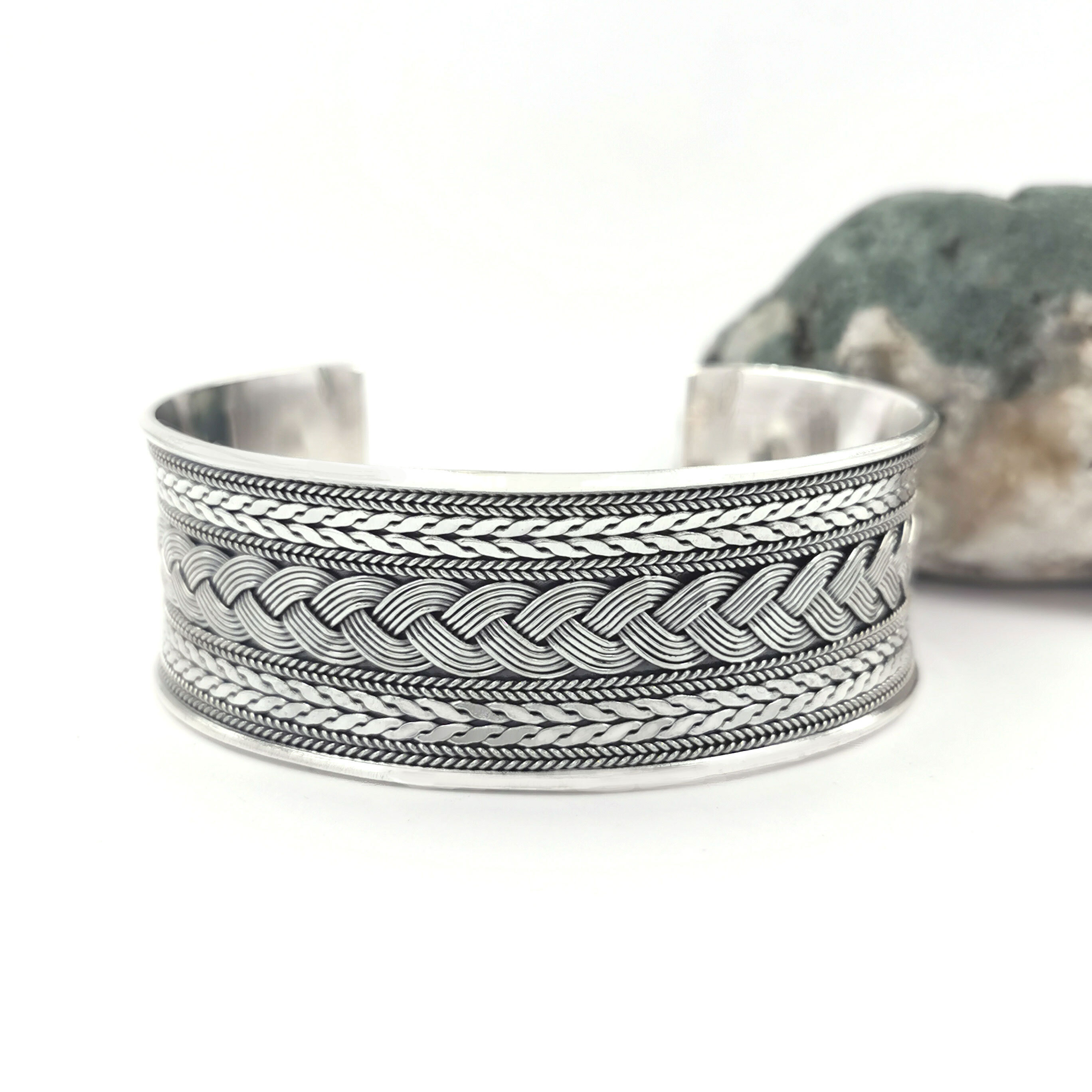 Amazon.com: Silverly Women's .925 Sterling Silver Irish Celtic Infinity  Knot Braided Open Bangle Bracelet: Clothing, Shoes & Jewelry