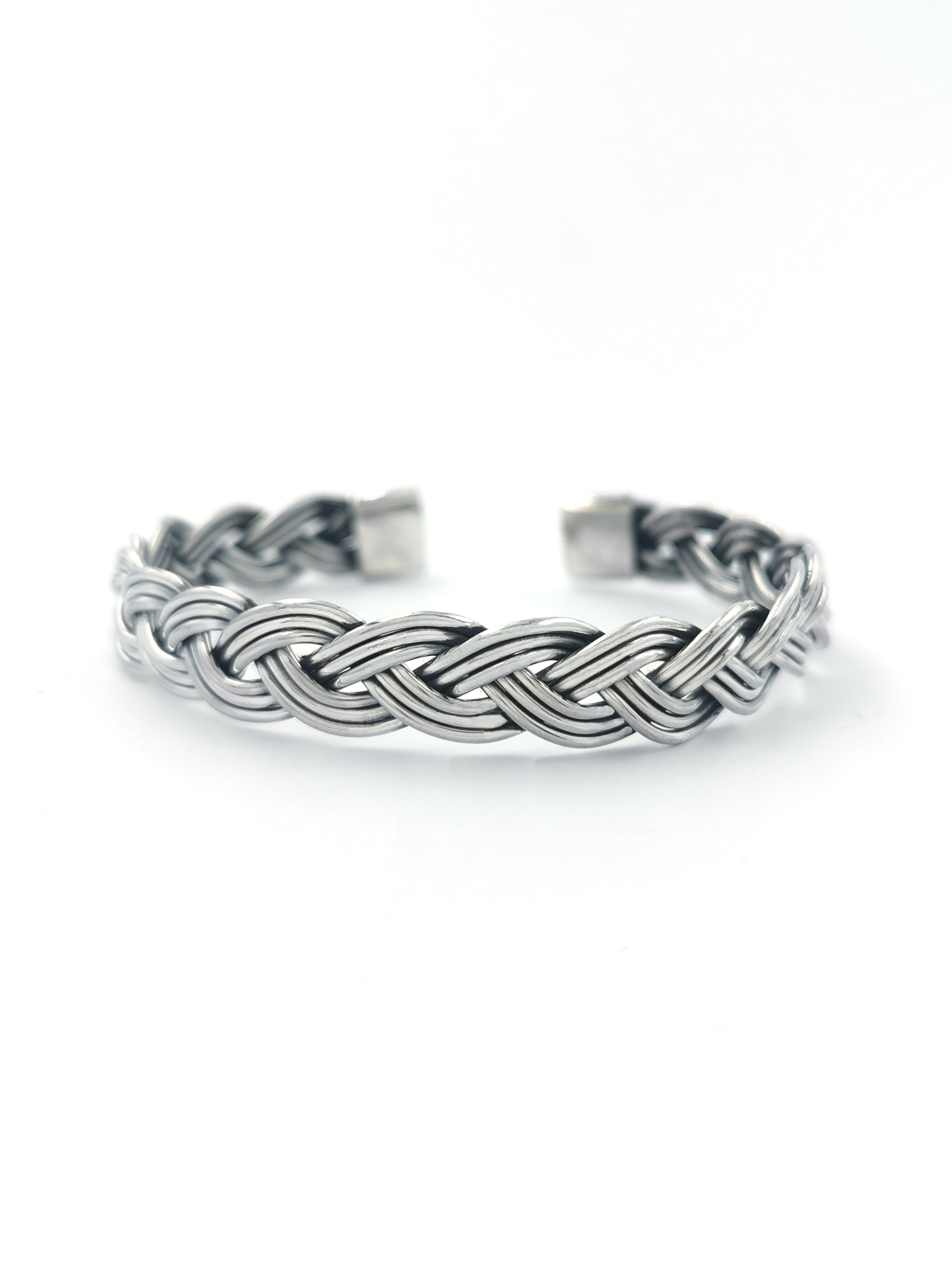 Irish Sterling Silver Celtic Knot Bracelet With a Oxidised Finish For Women