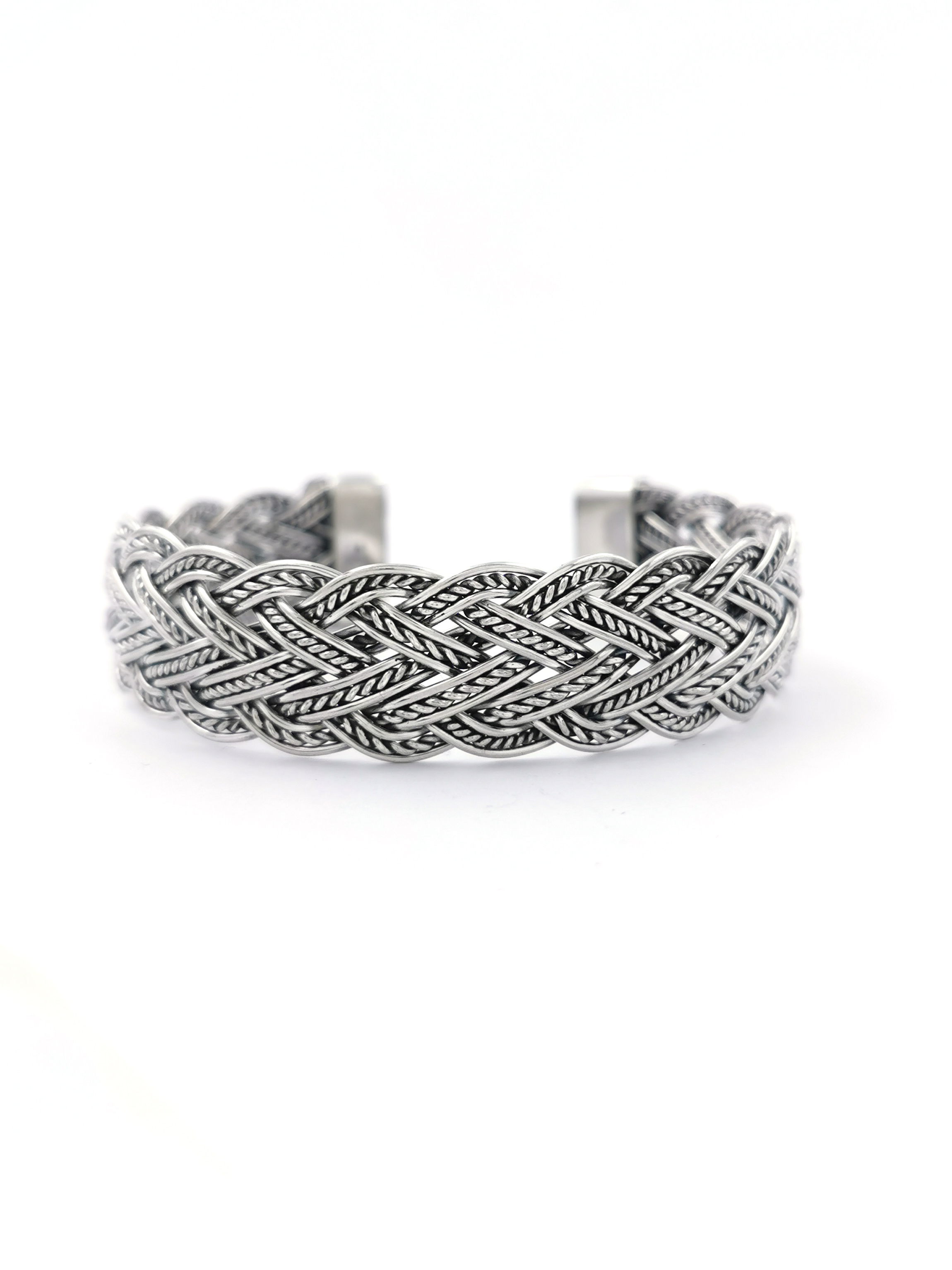 Celtic Knot Bracelet in Sterling Silver