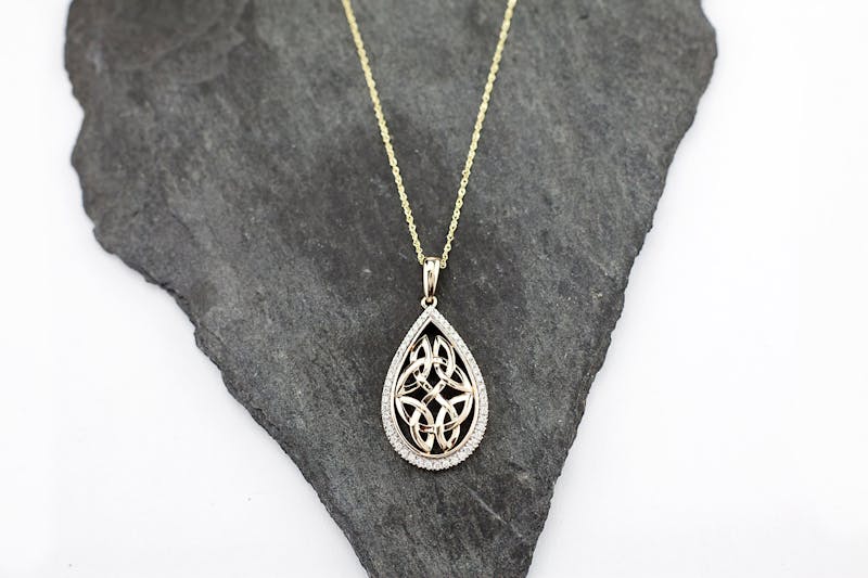 Attractive Yellow Gold Trinity Knot Necklace For Women