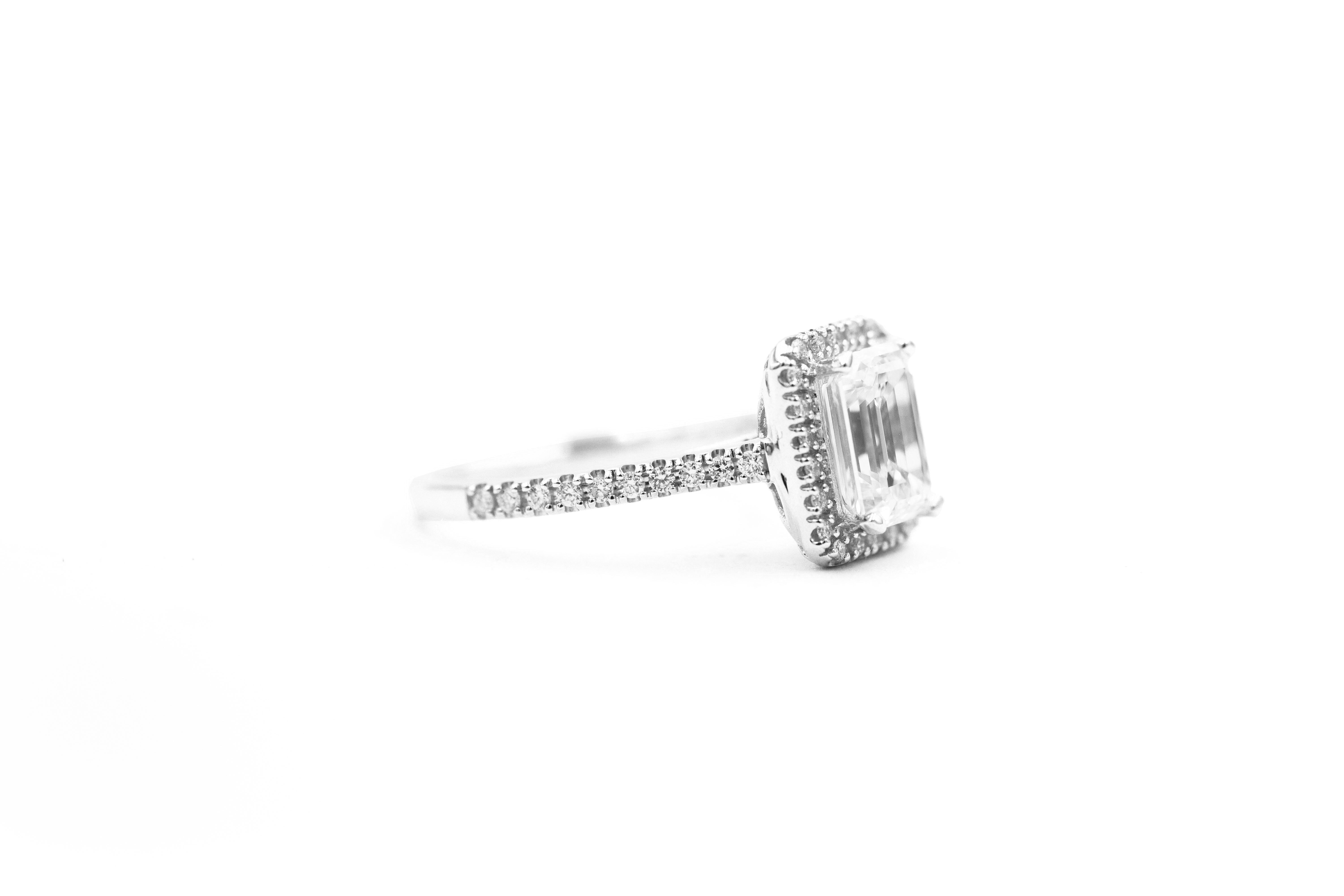 Womens Striking Polished 14K White Gold Trinity Knot Ring. Side View.