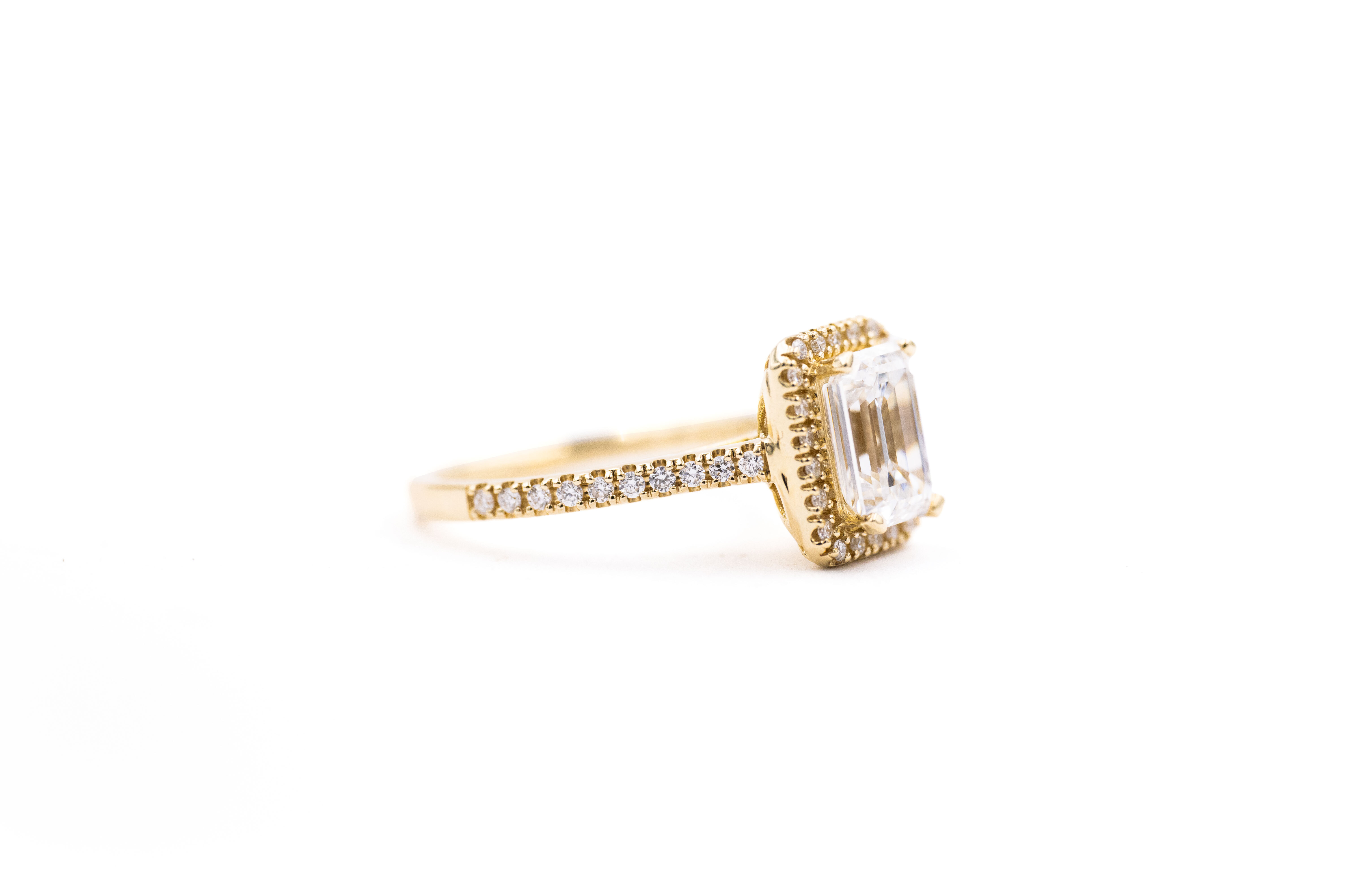 Womens Luxurious 14K Yellow Gold Trinity Knot 2.00ct Lab Grown Diamond Engagement Ring. Side View.