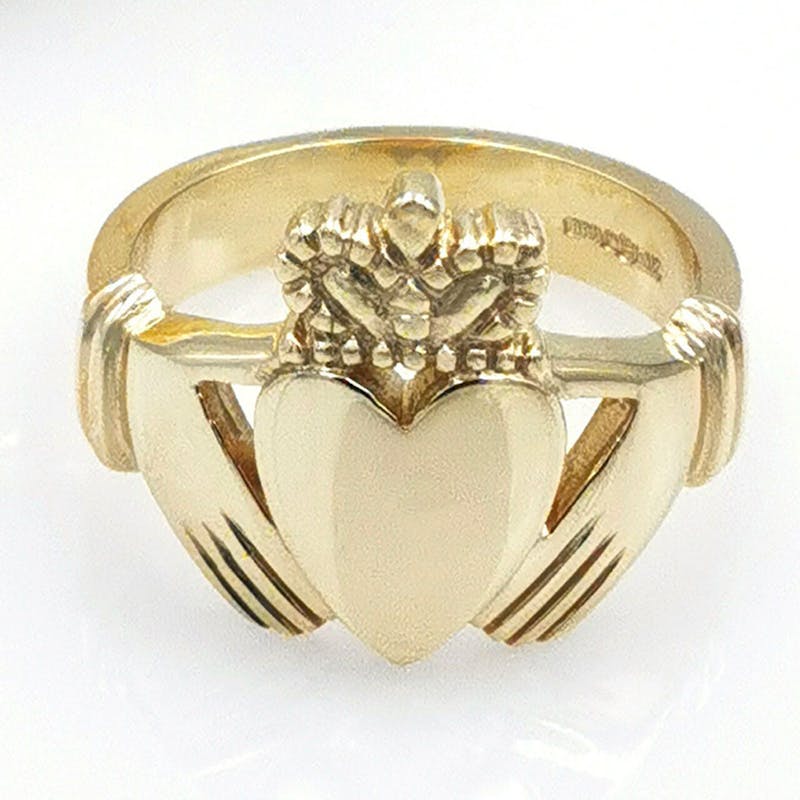 Mens Claddagh 18.0mm Ring in Yellow Gold