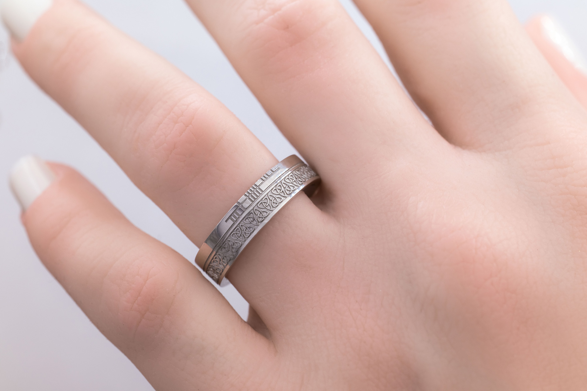Florentine Platinum 950 Ogham & Trinity Knot 7.3mm Ring - Model Photo