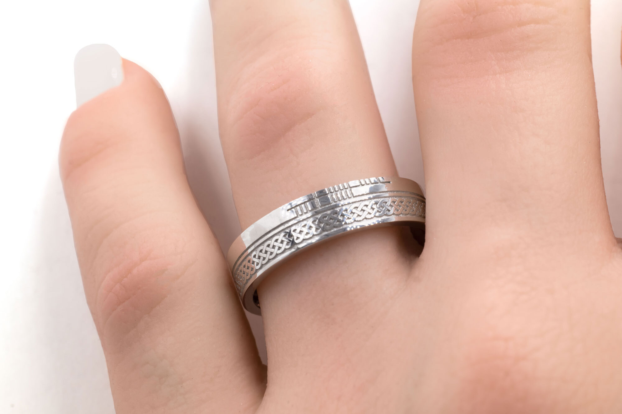 Gorgeous Platinum 950 Ogham 5.2mm Ring With a Florentine Finish - Model Photo
