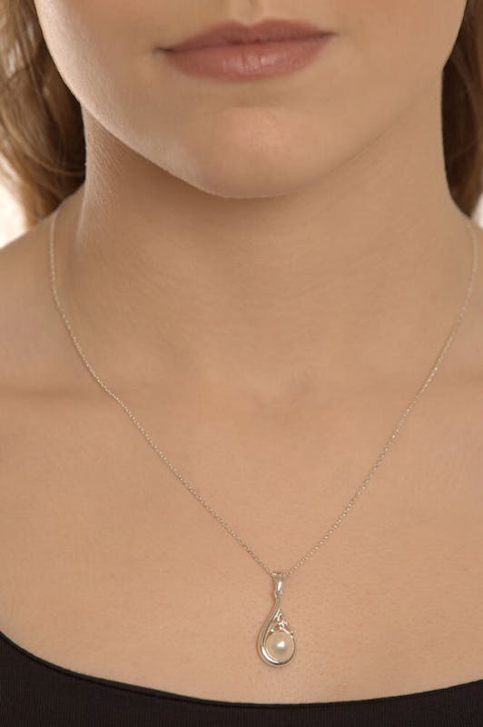 Real Sterling Silver Trinity Knot Necklace For Women - Model Photo