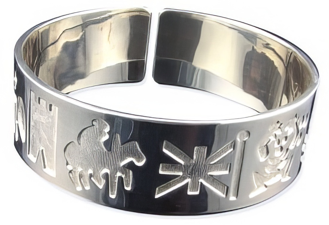 King Irish Coat of Arms Disk Cuff Bracelet - sale Sterling Silver