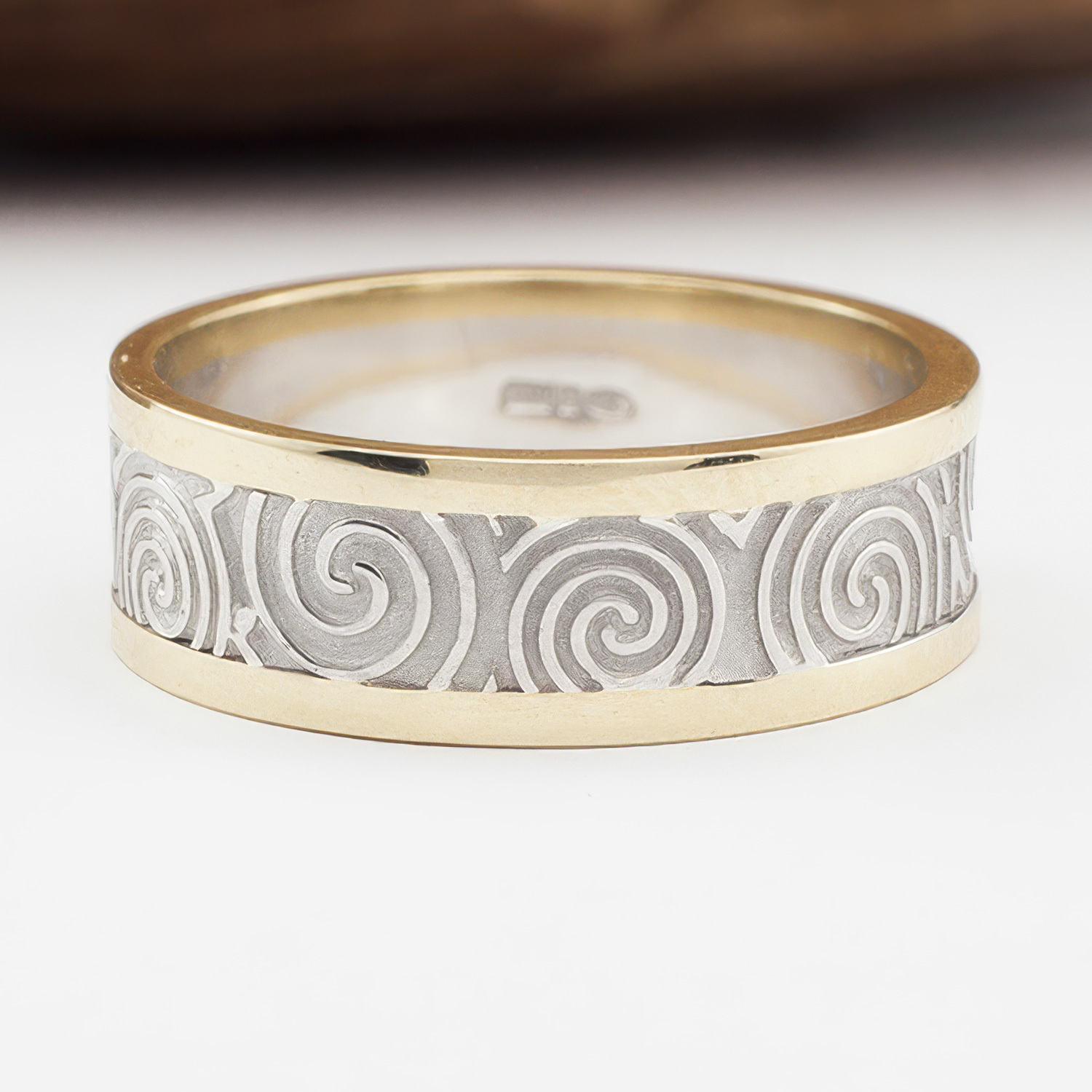 10K White Gold & Yellow Gold - 6.5mm