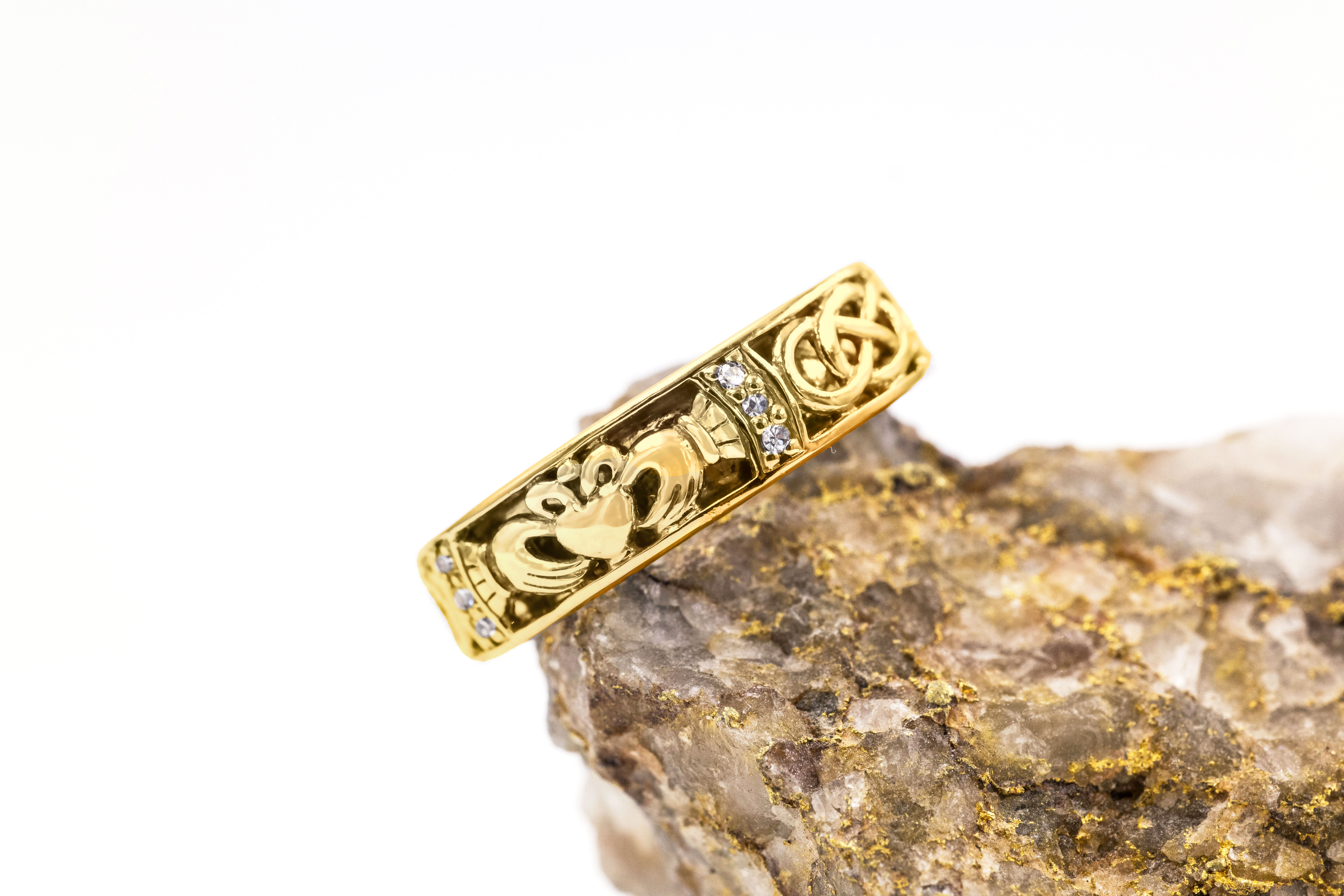 Real Yellow Gold Claddagh Wedding Ring For Women