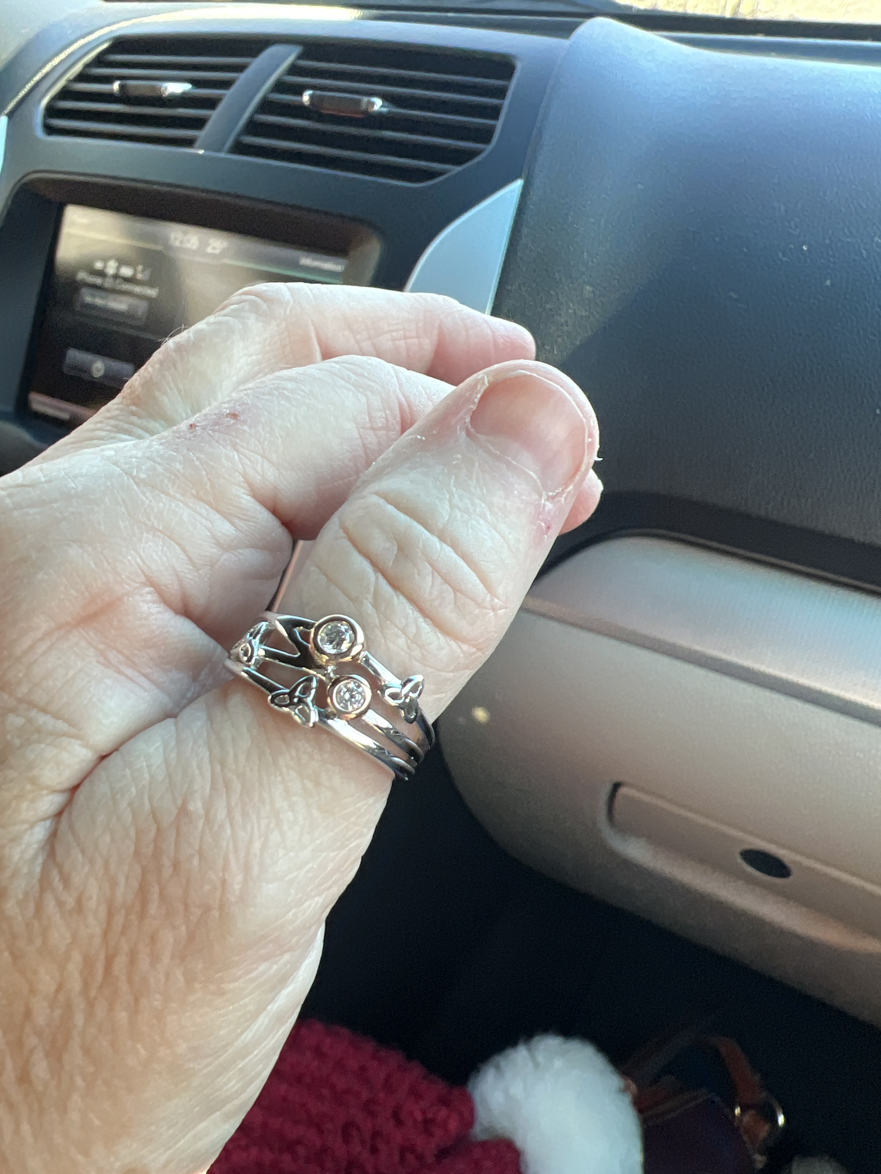 Two-Tone Trinity Knot Ring